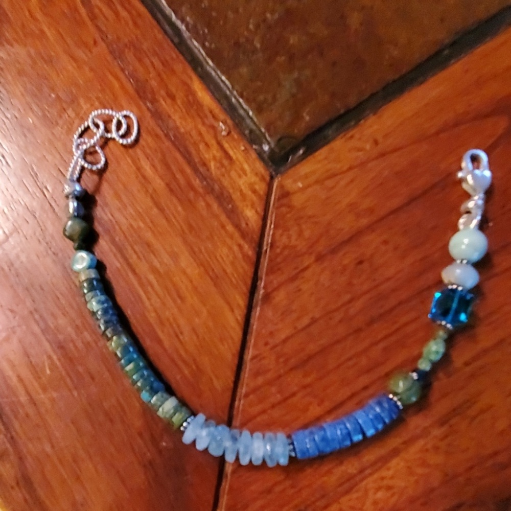Handcrafted bracelet